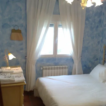 빌라 La Casita Roja-familia, Piscina, Jacuzzi, Barbacoa, Mascotas 부르고혼도